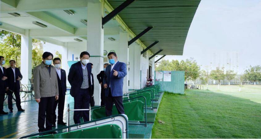 尊龍凱時(shí)集團(tuán)黨委書記、董事長(zhǎng)任丁率隊(duì)考察四川旅游學(xué)院