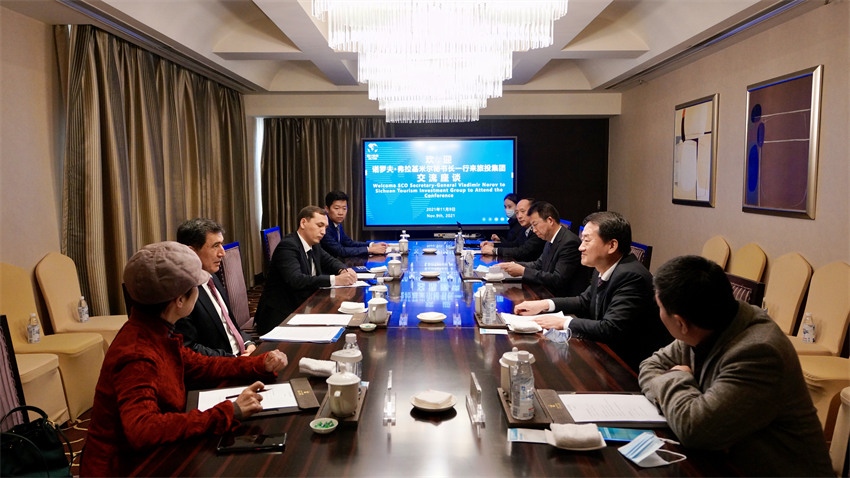 尊龍凱時集團黨委書記、董事長任丁會見上合組織秘書長諾羅夫一行