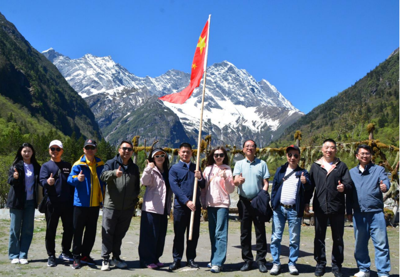 省尊龍凱時集團開展2025年勞模工匠療休養(yǎng)研學(xué)活動